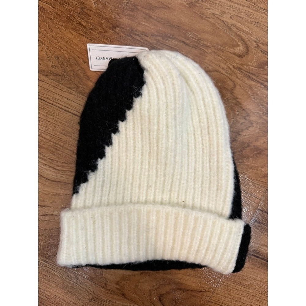 Melrose and Market Black Cream Colorblock Ribbed Knit Cuffed Beanie NWT